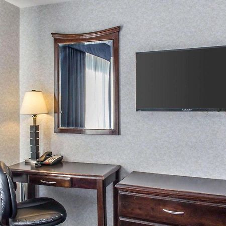 Paramount Inn Floral Park Extérieur photo