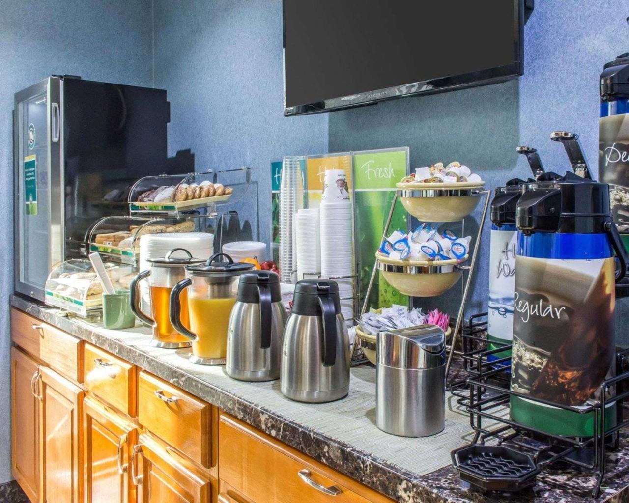 Paramount Inn Floral Park Extérieur photo
