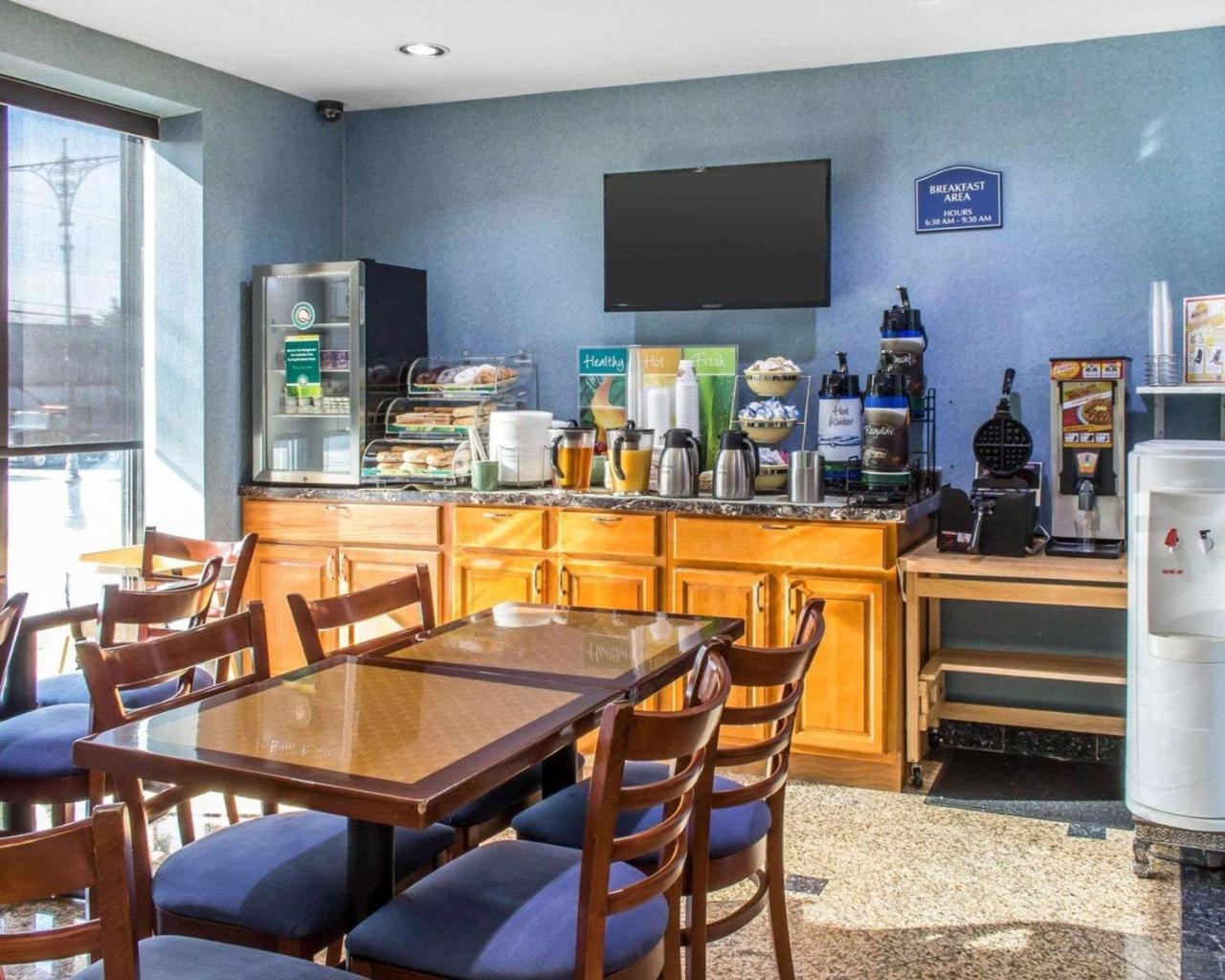 Paramount Inn Floral Park Extérieur photo